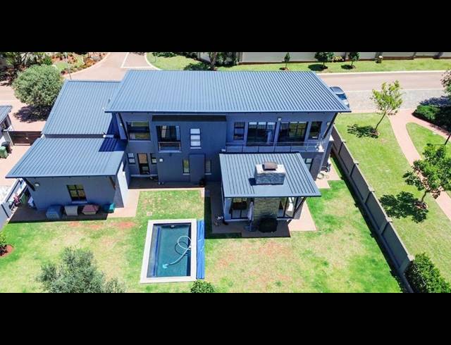 3 BEDROOM HOUSE FOR SALE IN MIDSTREAM HILL